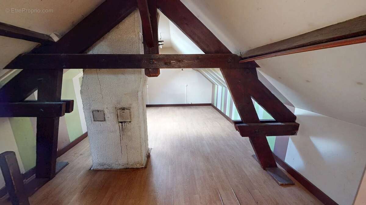 Maison à VERNEUIL-SOUS-COUCY