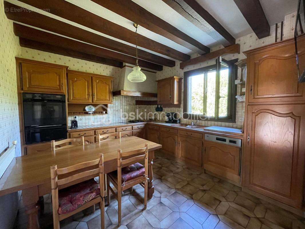 Maison à BRIARRES-SUR-ESSONNE