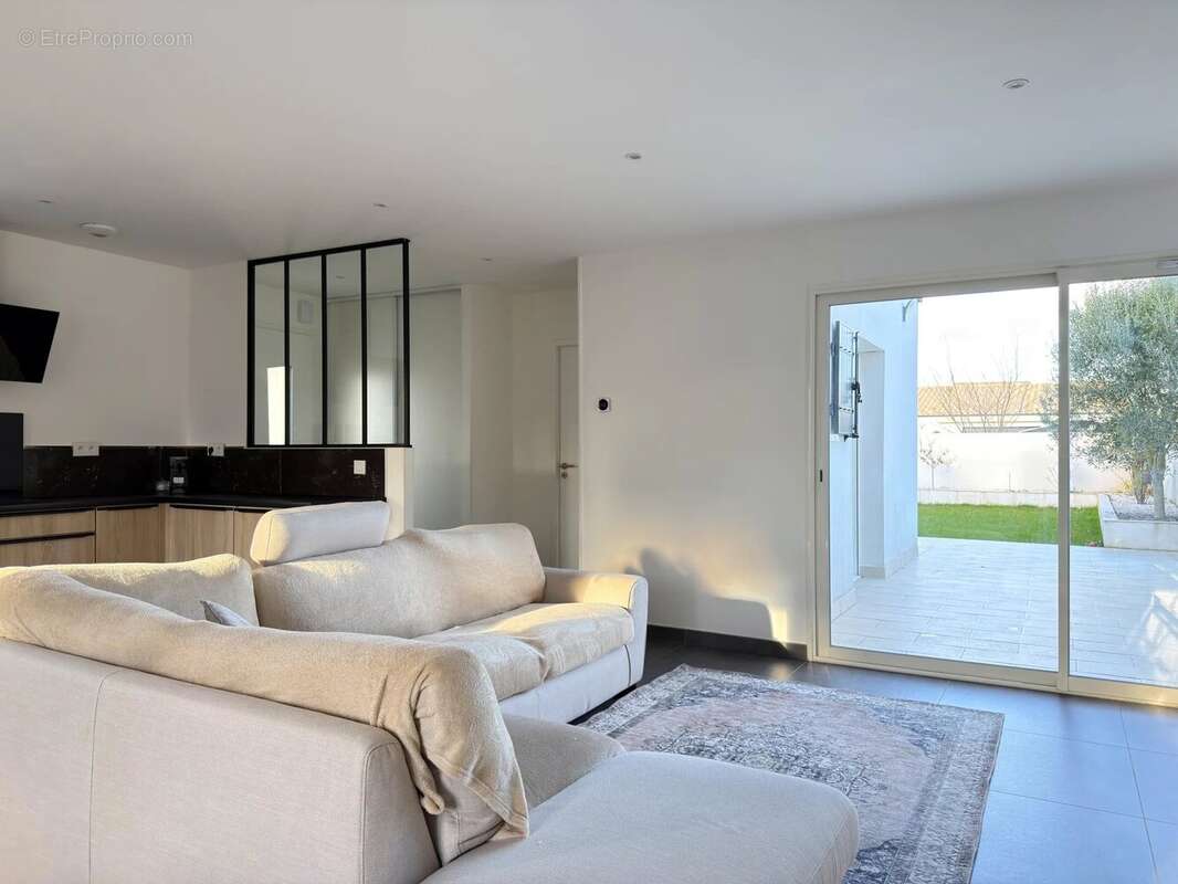 Maison à SAINT-XANDRE