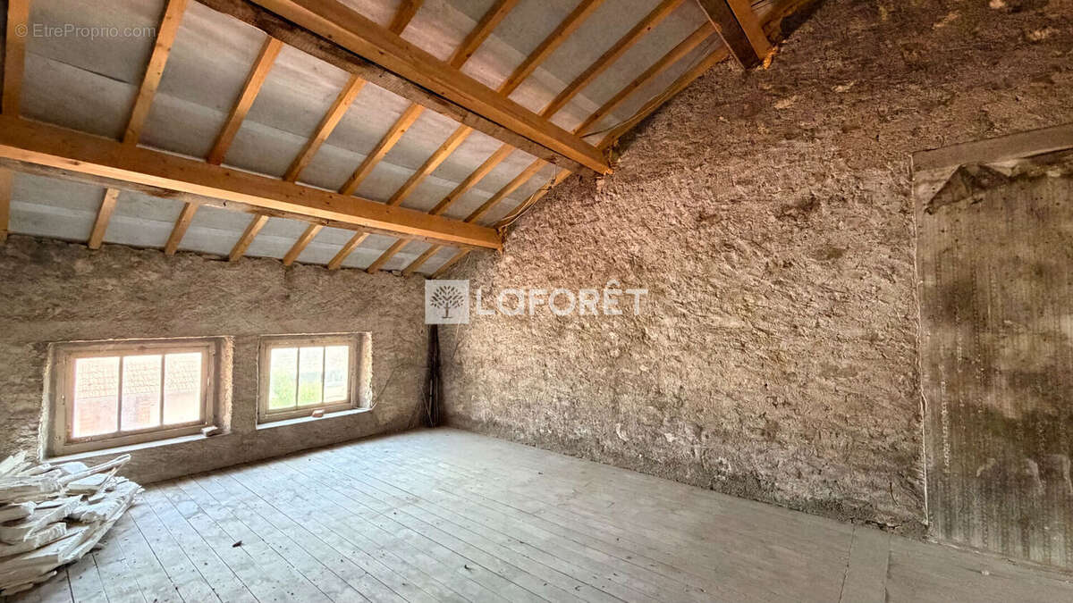 Varennes-en-argonne - immeuble 171 m² - photo 10
