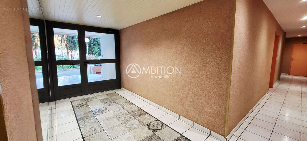 Appartement à FREJUS