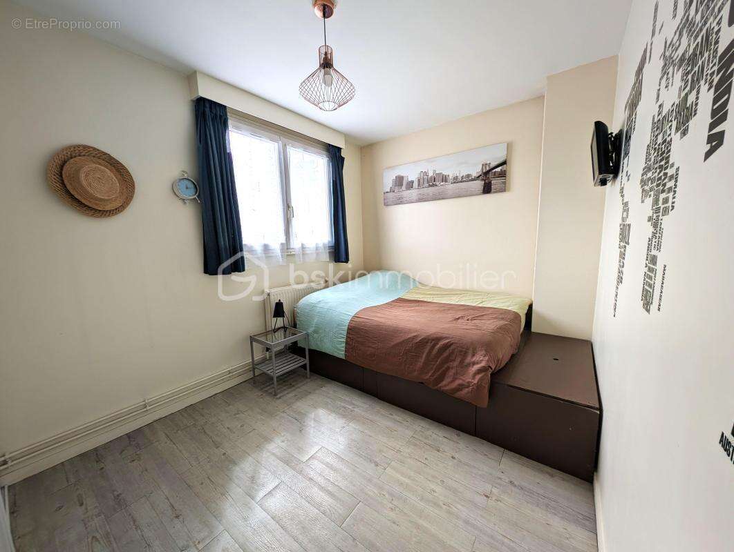 Maison à MENUCOURT