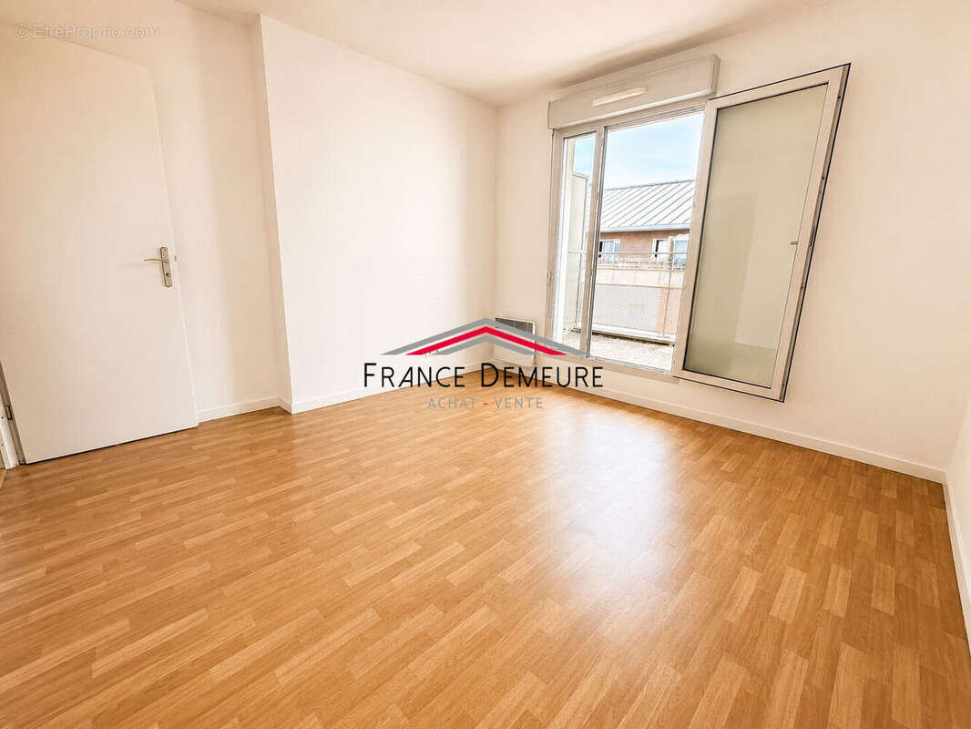 Appartement 44 m² à Montigny-Les-Cormeilles  - photo 6
