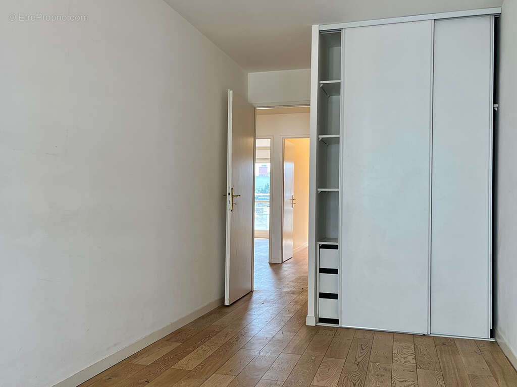 Appartement 74 m² à Argenteuil  - photo 9