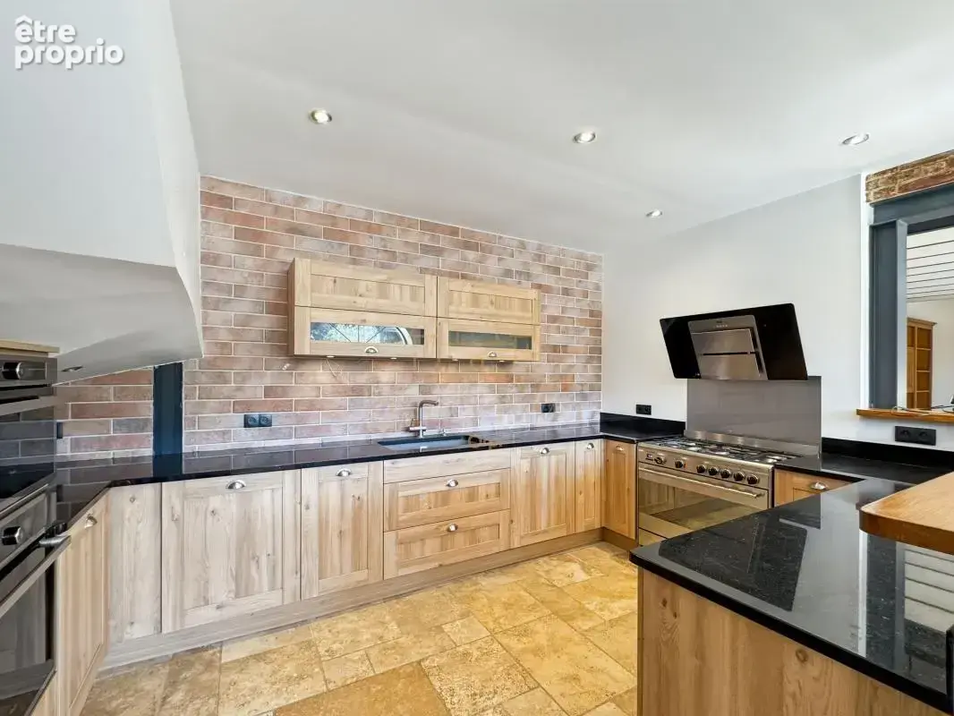 Propriete haut de gamme – plus de 320 m² – piscine interieure - photo 11