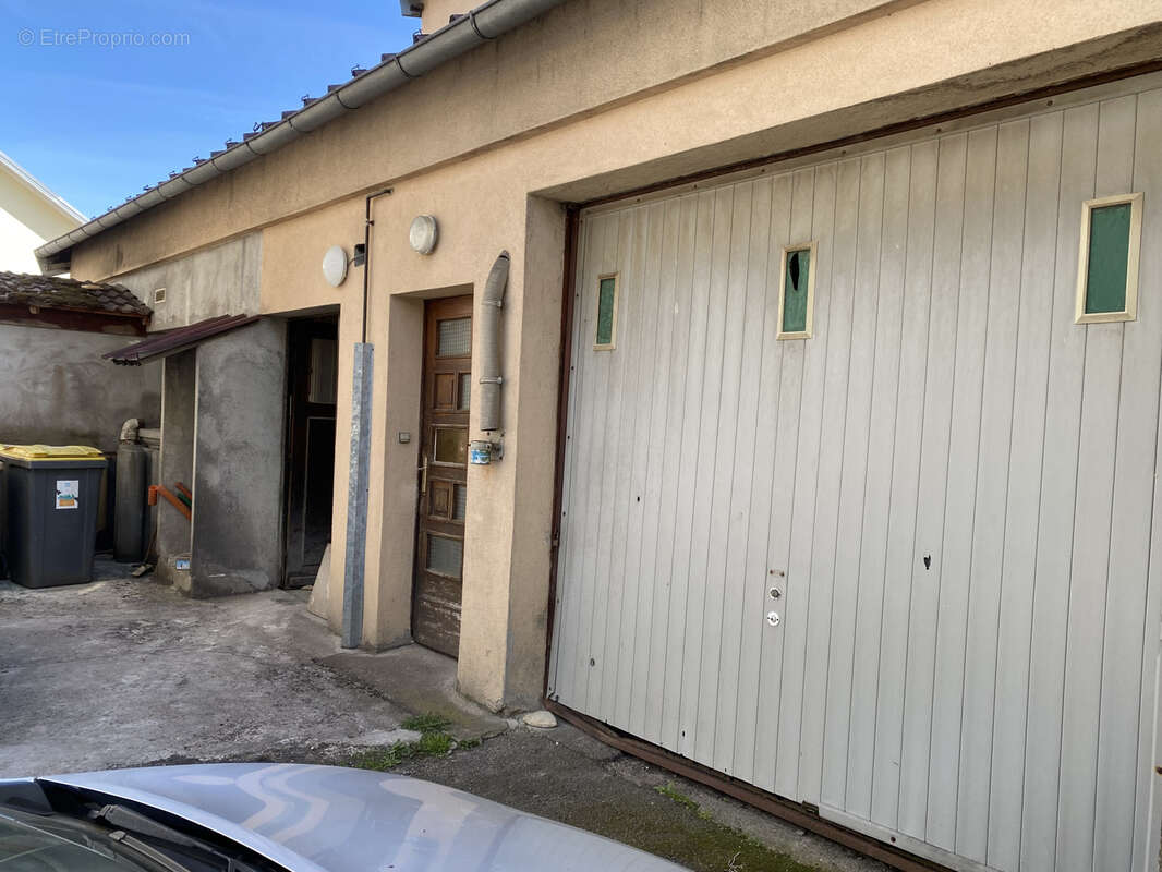 Appartement à BOUROGNE
