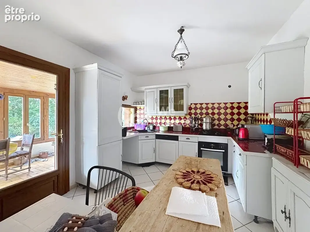 Maison 4 pièces 95 m² à vendre à Charbonnieres-Les-Varennes (63410) - photo 6