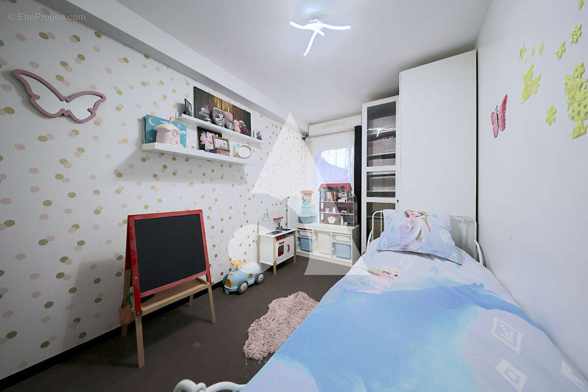 Appartement à CORBEIL-ESSONNES