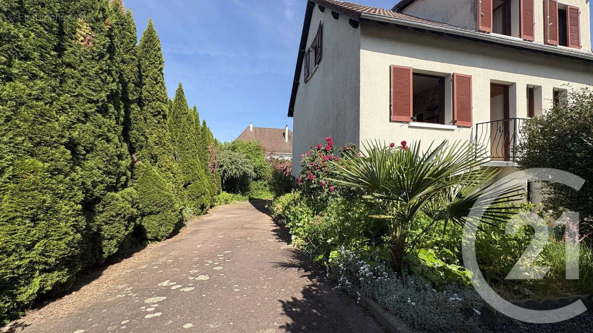 Maison à PANAZOL