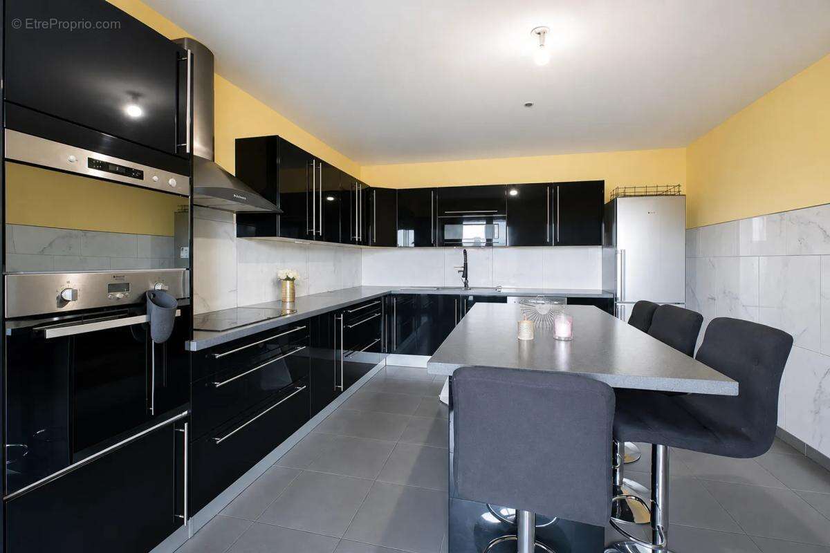 Maison de 9 pièces de 225 m² située à Chaligny - photo 5