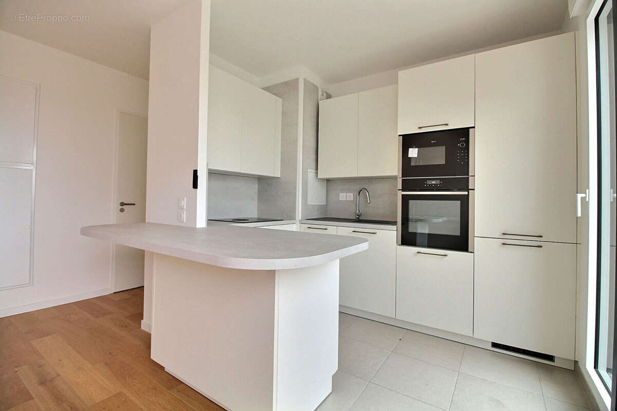 Appartement à COLOMBES