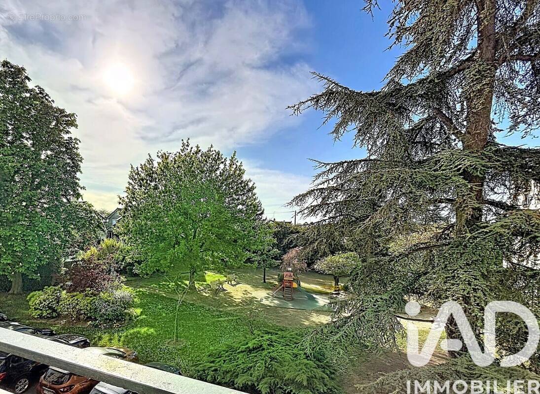 Photo 1 - Appartement à RUEIL-MALMAISON