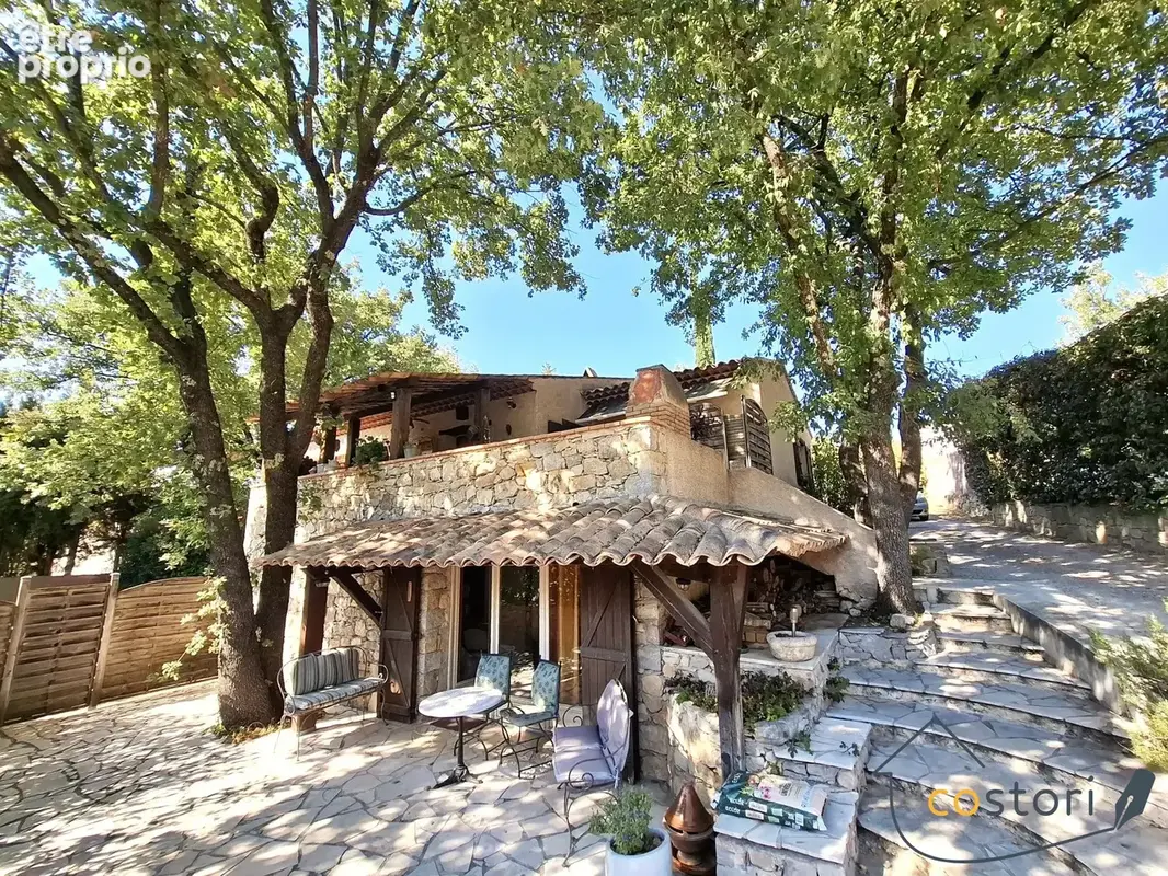 Maison 5 pièces 150 m² à vendre à Tourrettes (83440) - photo 2
