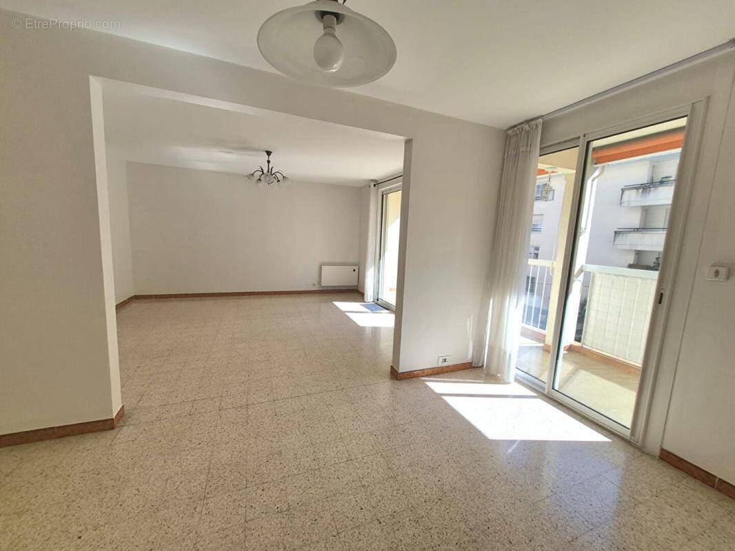 Appartement à MARSEILLE-10E