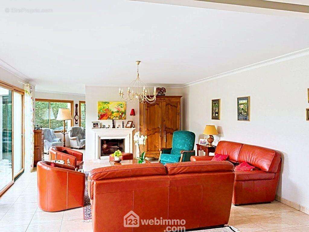 Maison 235 m² à Cholet  - photo 8