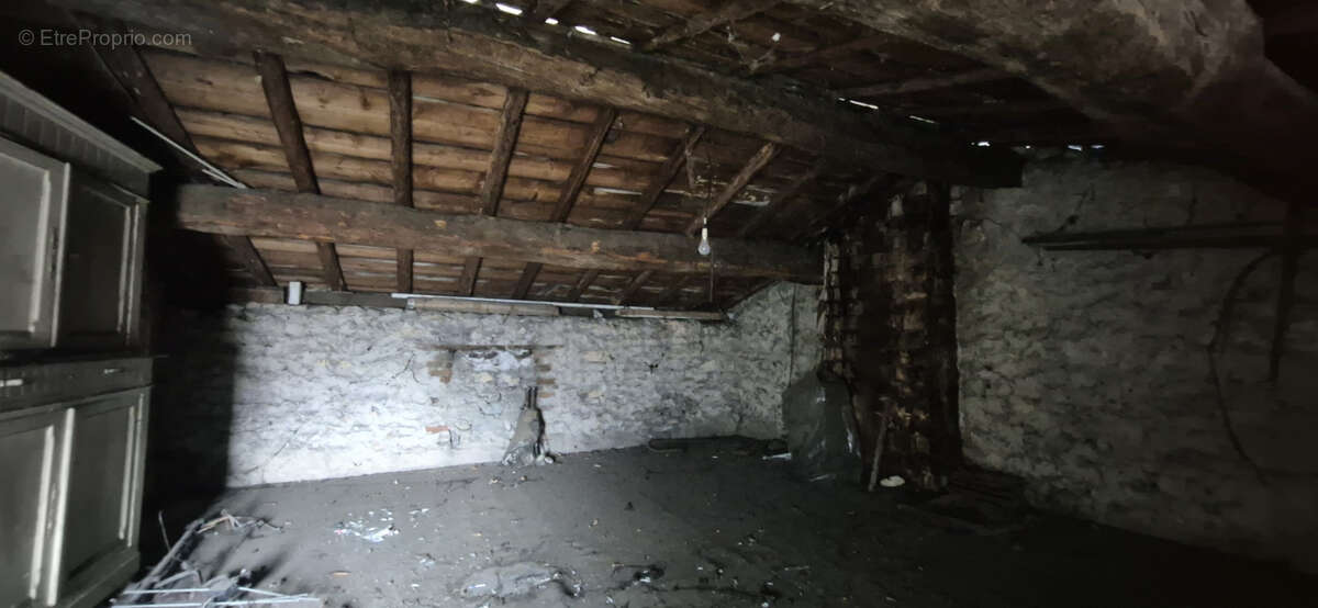 Maison à LA VERPILLIERE