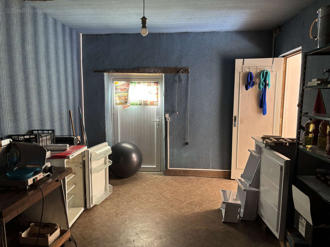 Maison à VICQ-EXEMPLET