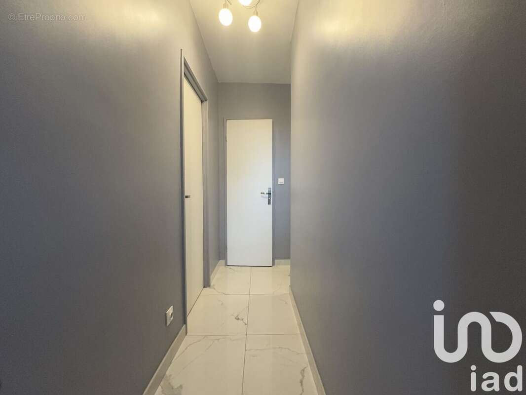 Photo 8 - Appartement à SUCY-EN-BRIE