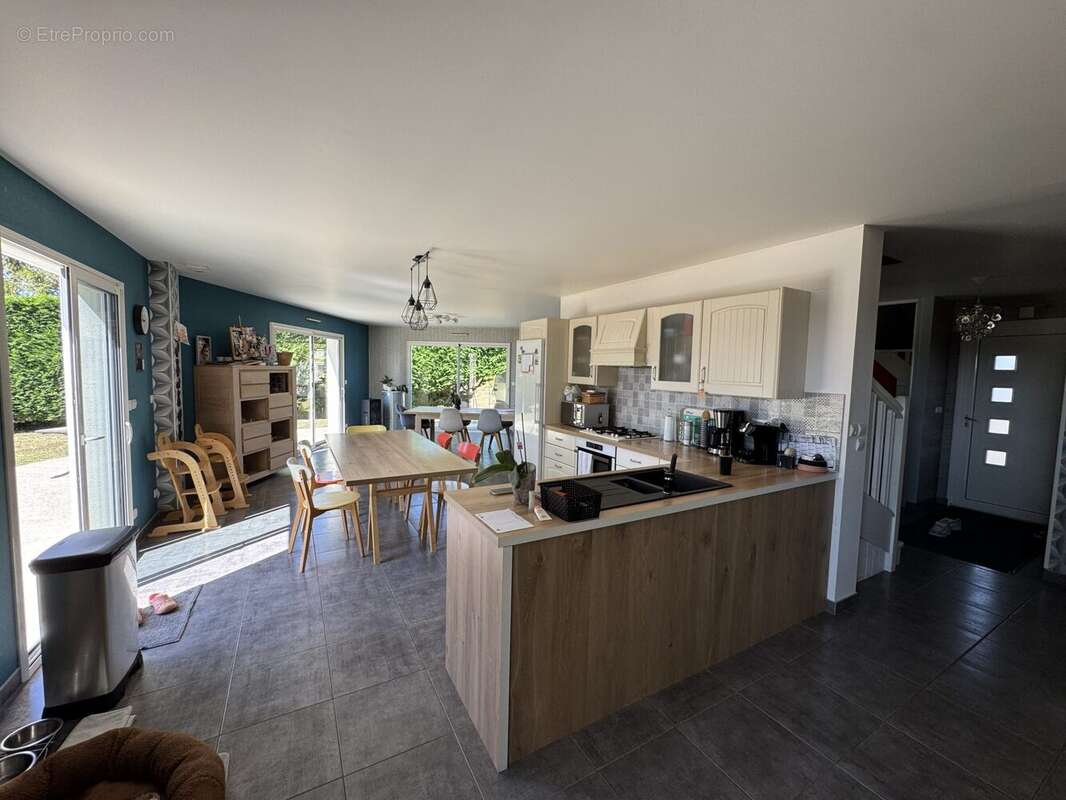 Maison 217 m² à Saint-Pierre-En-Port  - photo 5