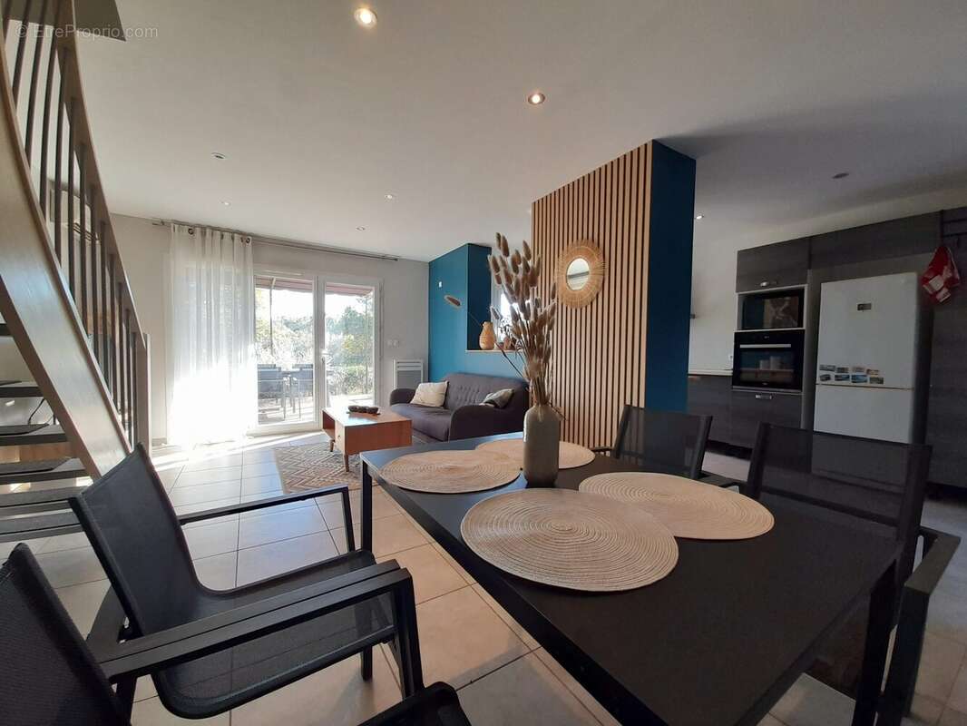 Séjour - Maison à VILLENEUVE-LES-MAGUELONE