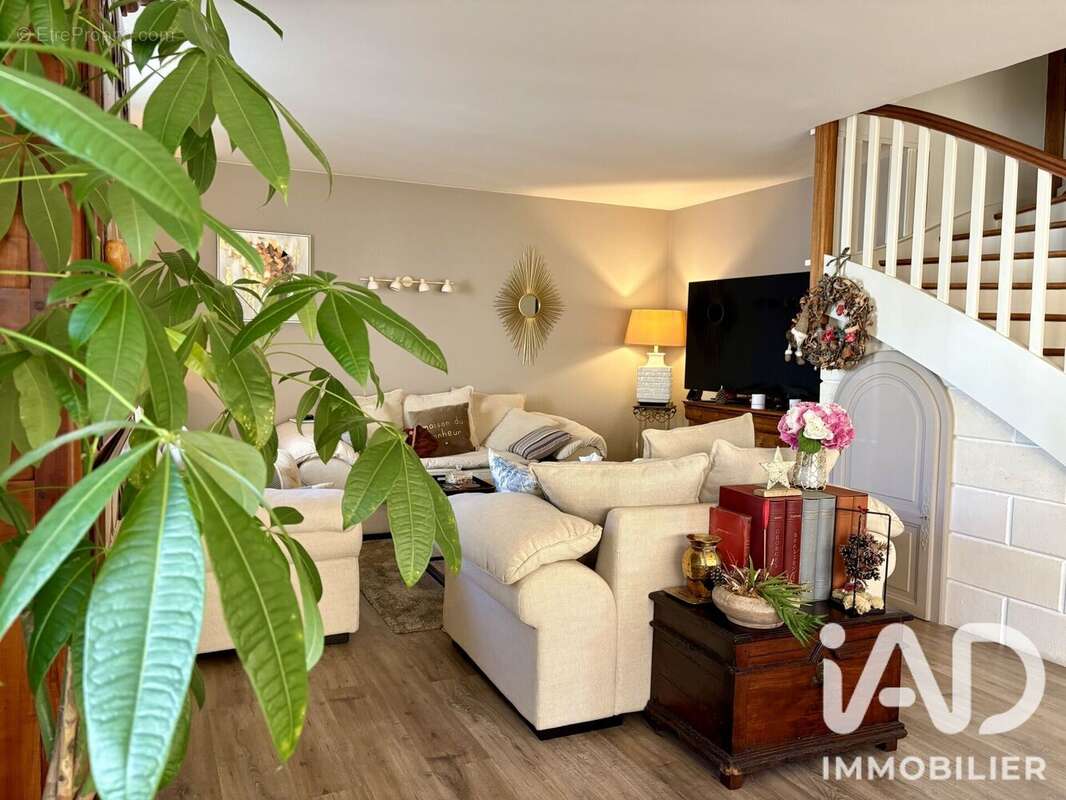Maison 140 m² à Cognac  - photo 9