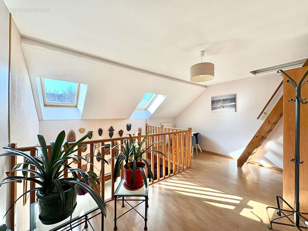 Maison à SAINT-CYR-L'ECOLE