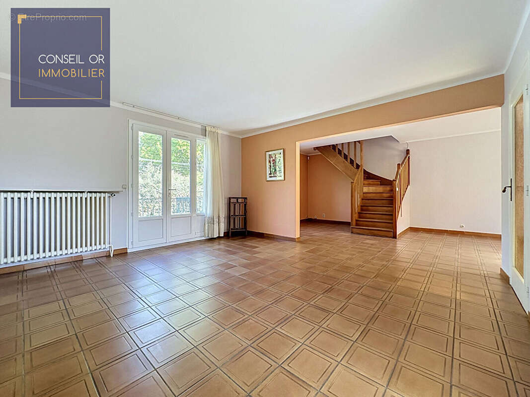 Maison Saint Genis Laval 4 pièce(s) 165 m2 - photo 4