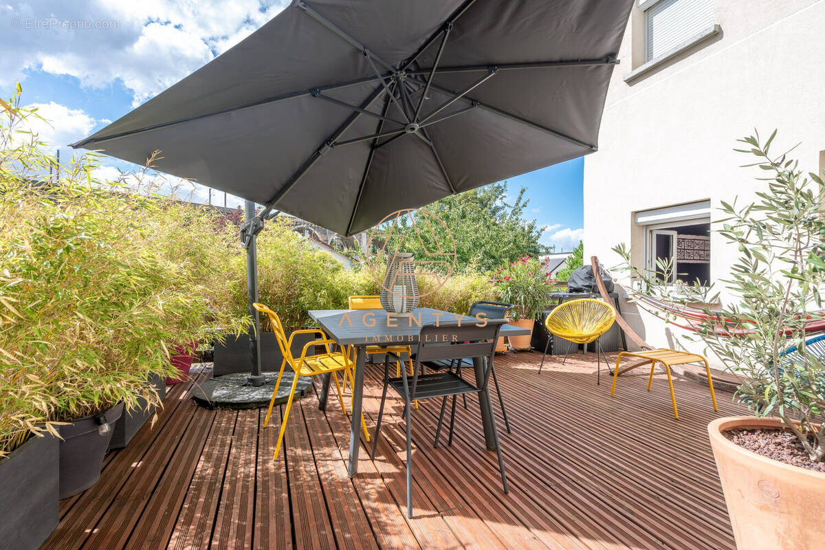 Appartement à LE PERREUX-SUR-MARNE