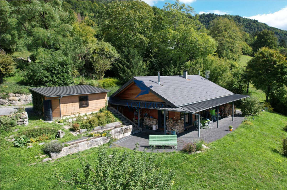 Maison à VIUZ-EN-SALLAZ