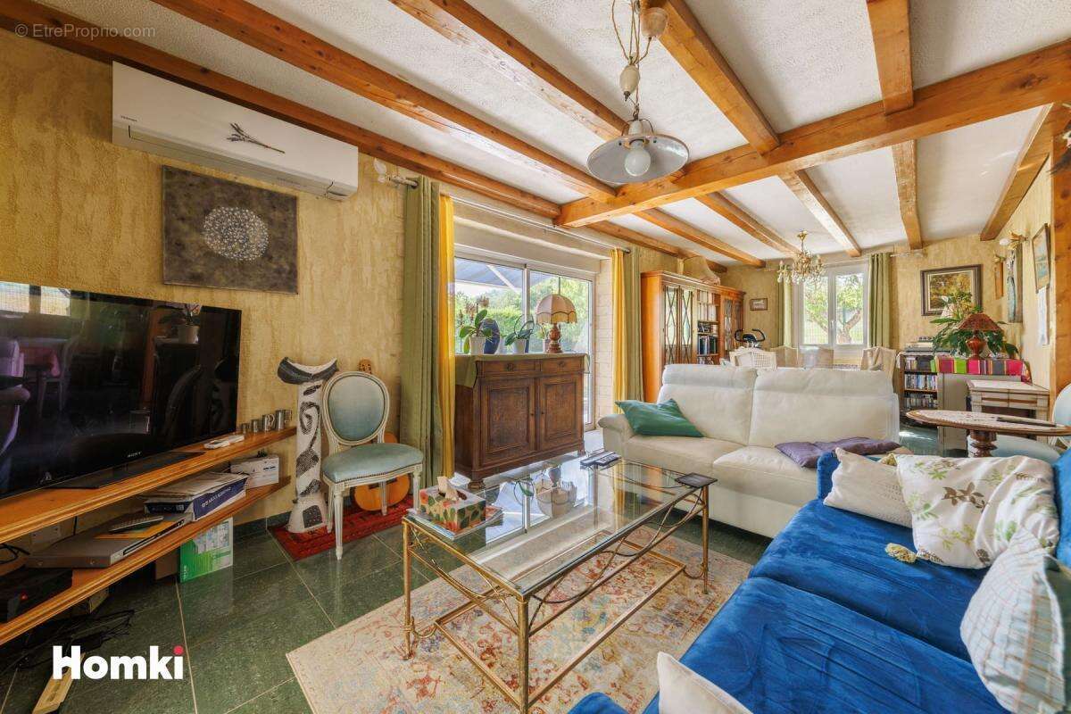 Vue imprenable, aucun vis-à-vis et plain-pied : une maison rare à Billom - photo 10