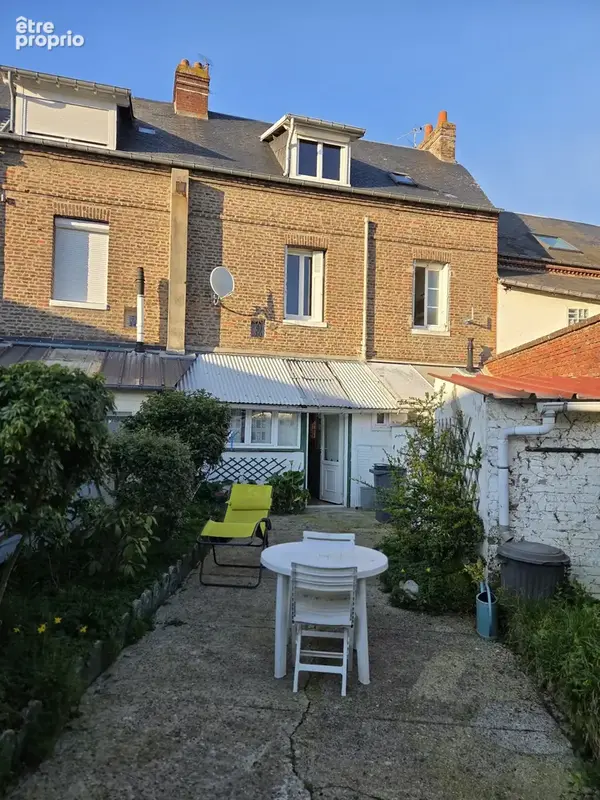Maison de ville avec cour et garage - photo 13