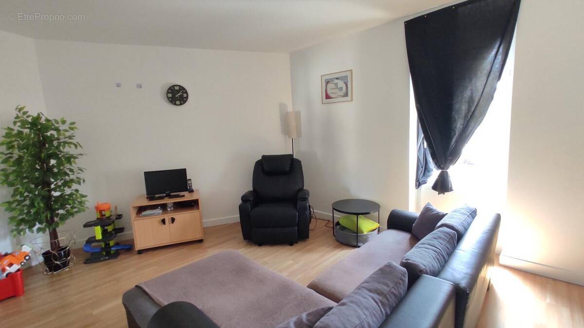 Appartement à NOZAY