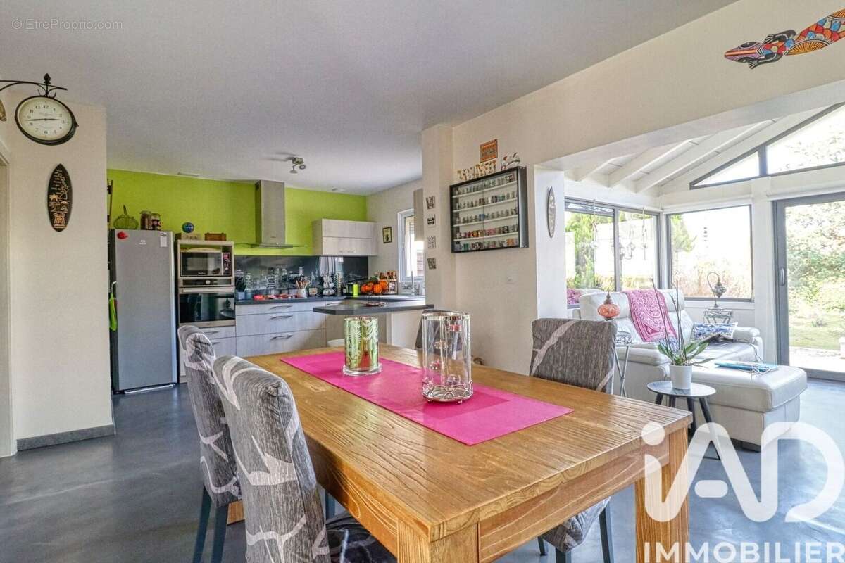 Photo 9 - Maison à PIERRELAYE