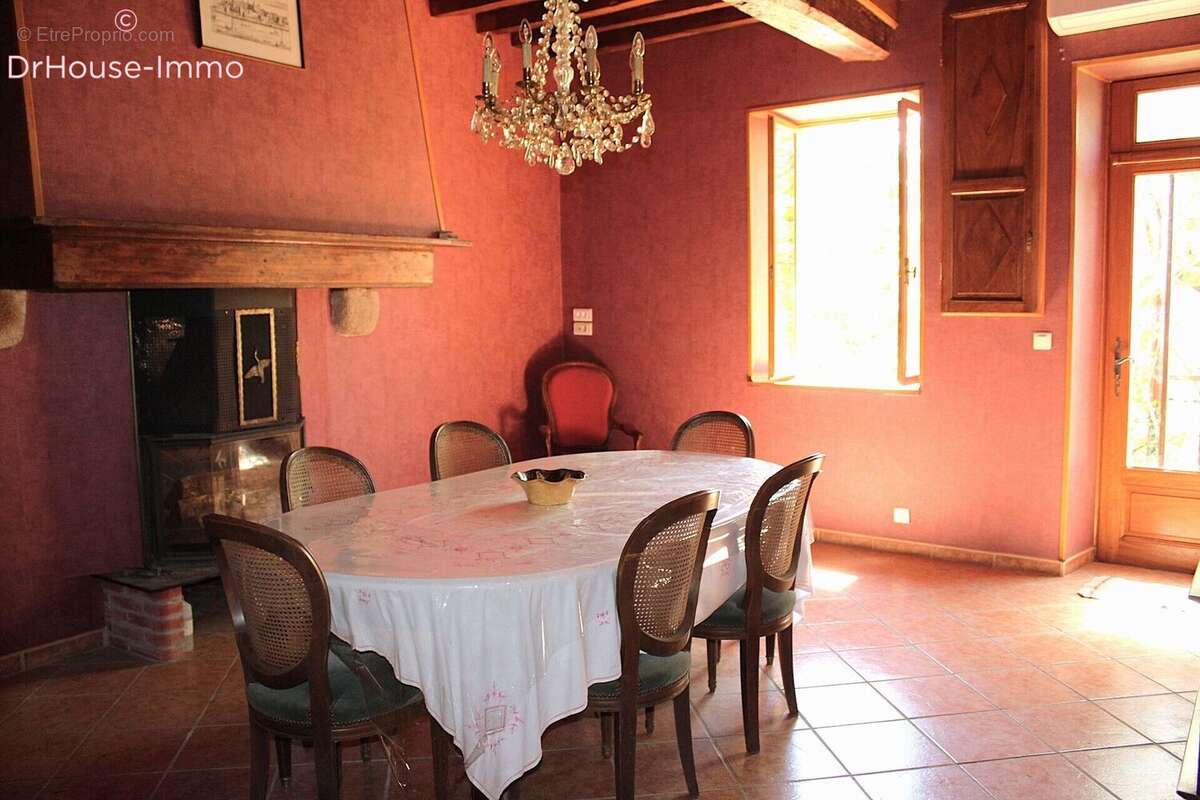 Maison 86 m² à Saulgond  - photo 2