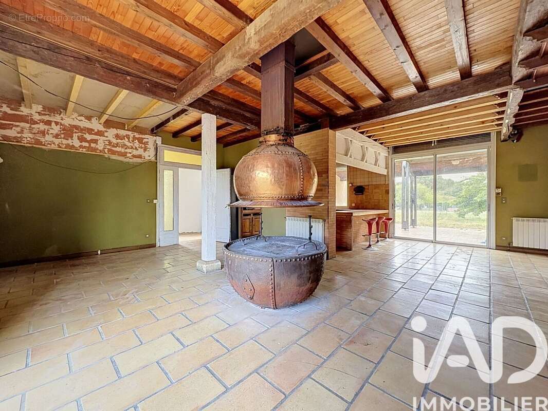 Maison 154 m² à Cazeres  - photo 5