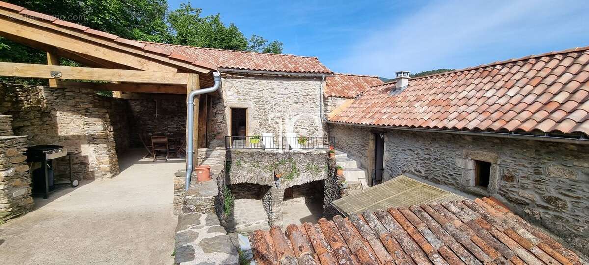 Maison à SENECHAS