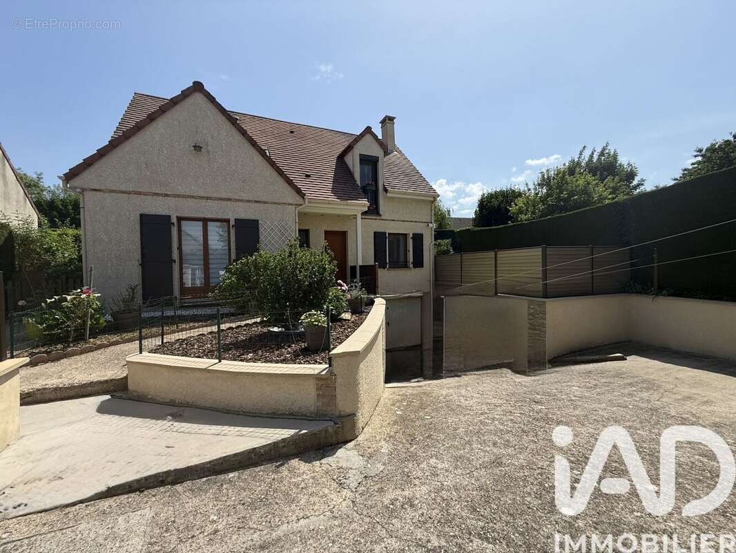 Photo 2 - Maison à VAUX-LE-PENIL