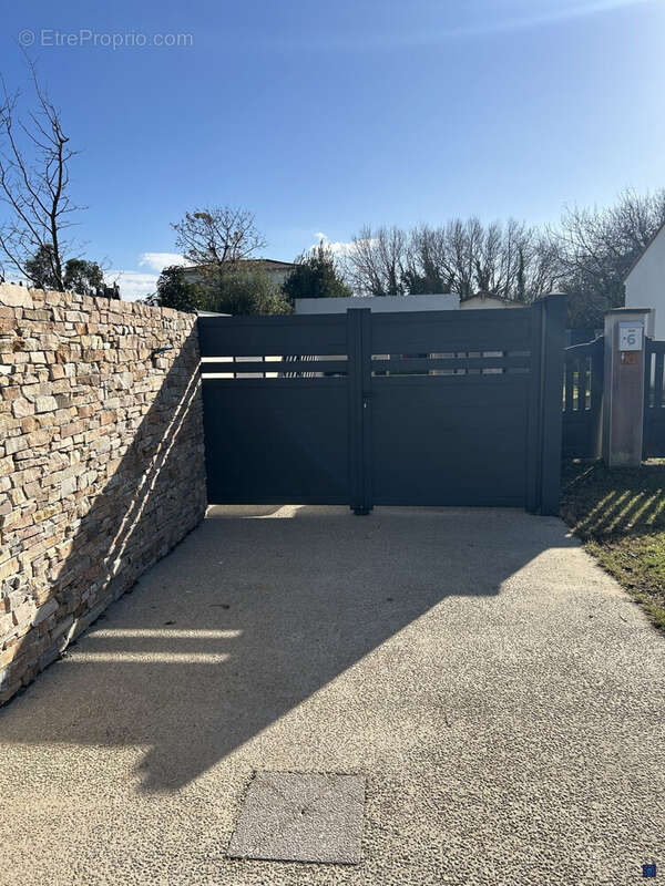 Maison à SAINT-GEORGES-DE-DIDONNE