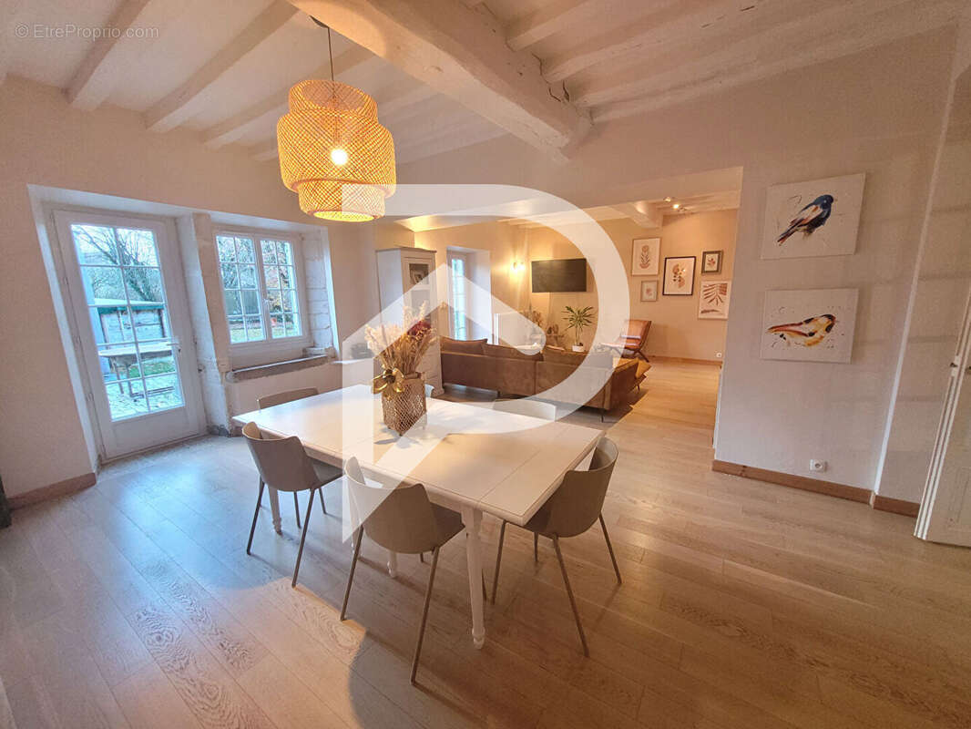 Maison à BLESSONVILLE