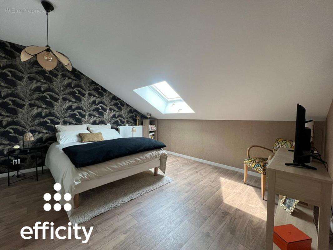 Appartement à ORGERES