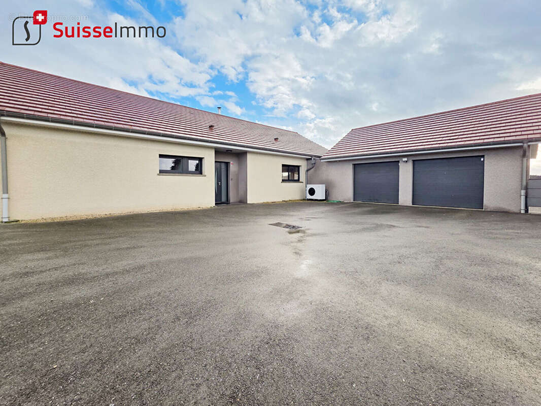 Maison à L'ISLE-SUR-LE-DOUBS