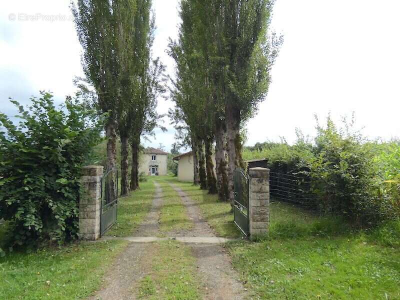 Maison à MONTFORT-EN-CHALOSSE