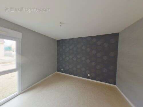 Maison à PLAIMPIED-GIVAUDINS