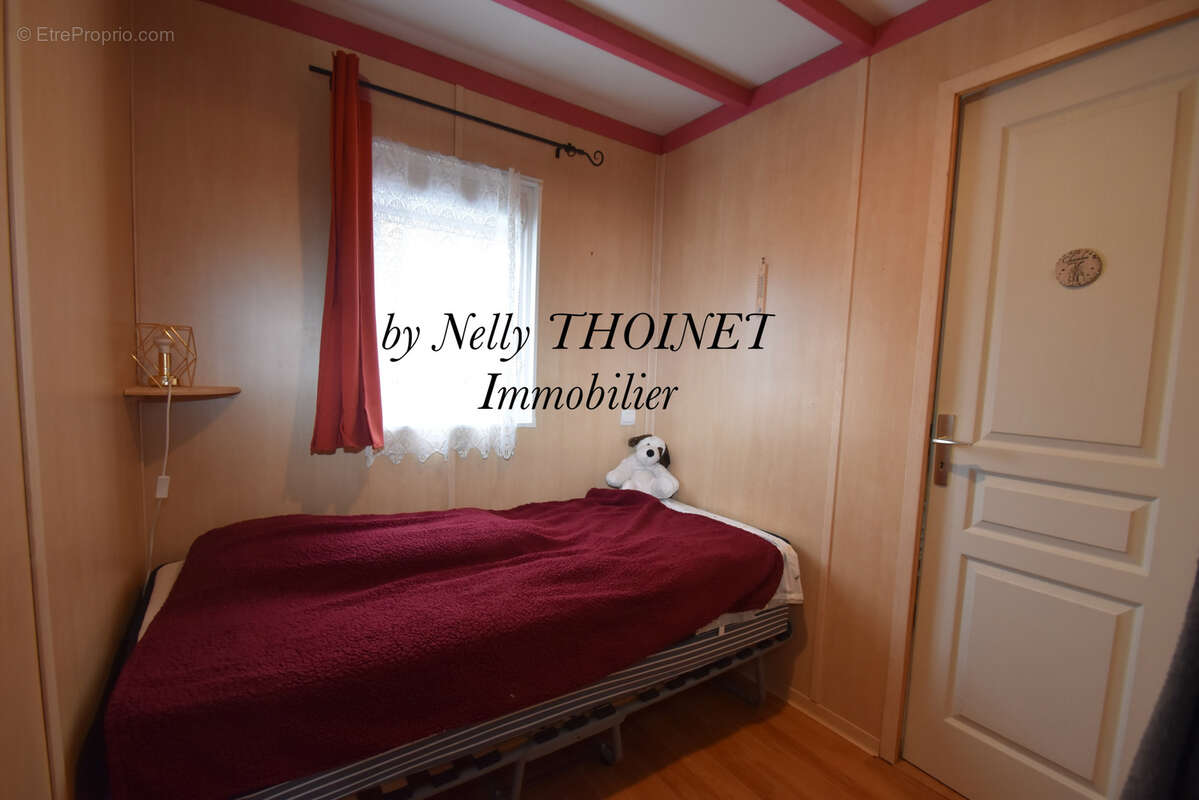 Maison à BESSE-ET-SAINT-ANASTAISE