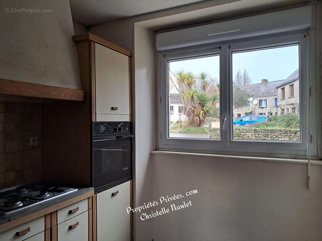 Maison à LE ROC-SAINT-ANDRE