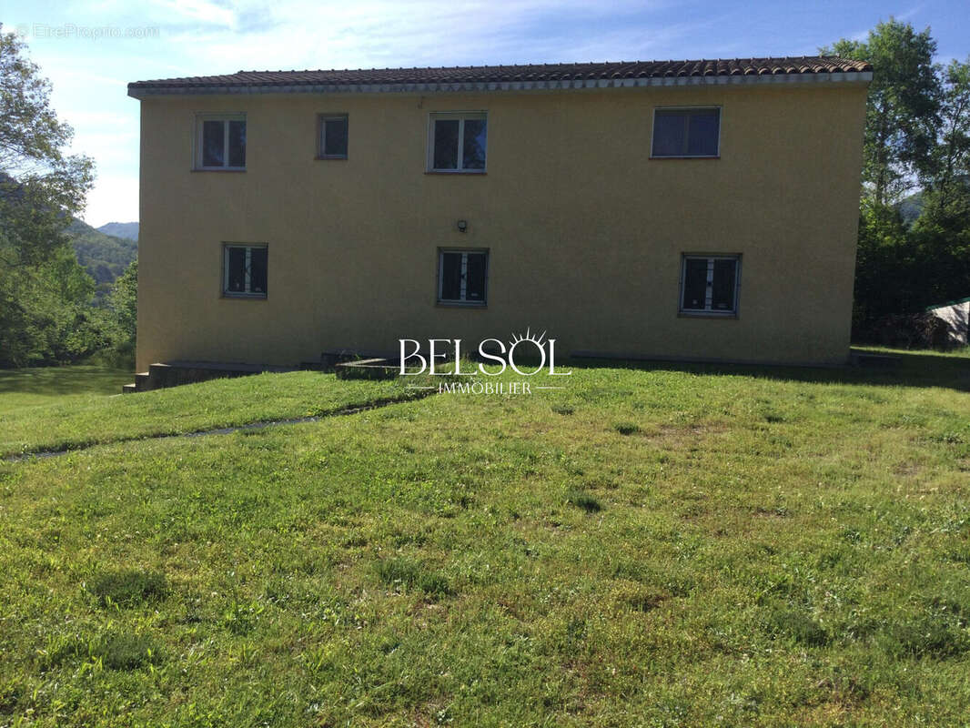 Maison à SAINT-LAURENT-DE-CERDANS