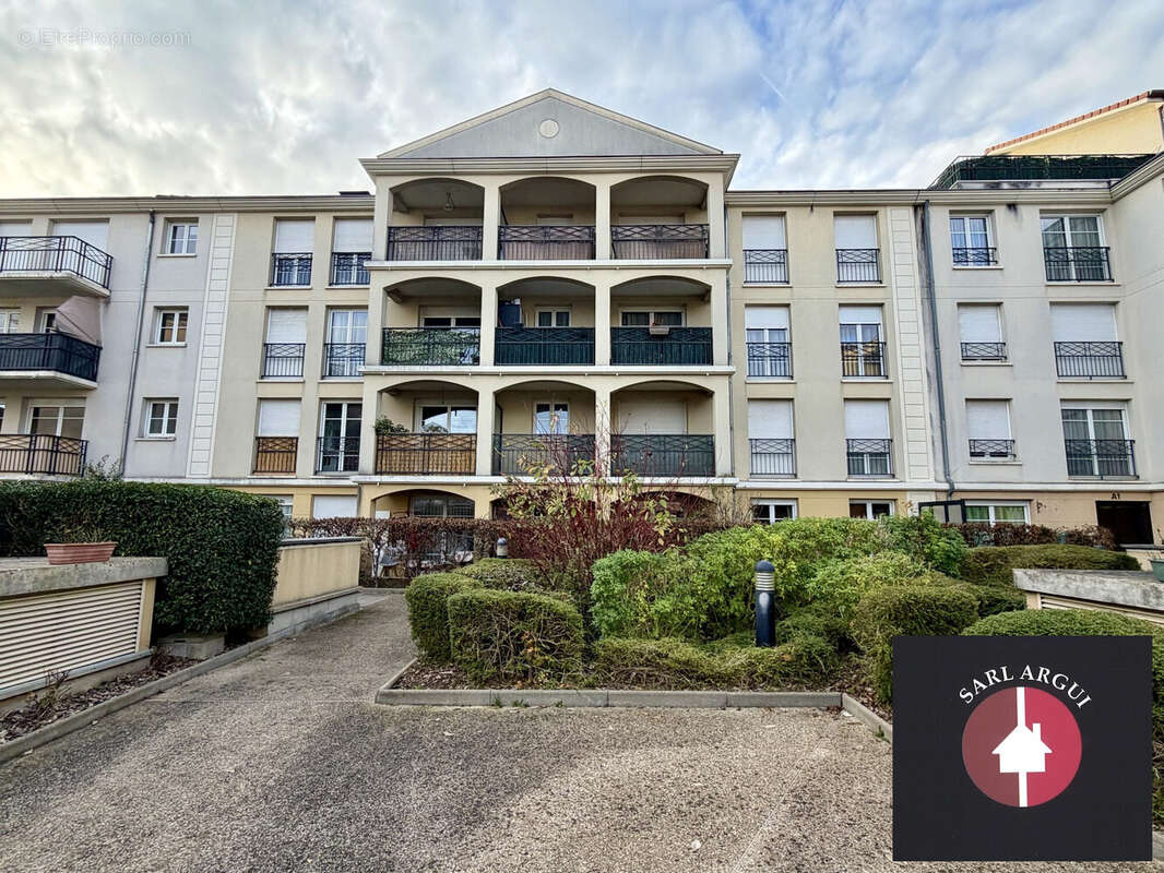 Appartement à BUSSY-SAINT-GEORGES