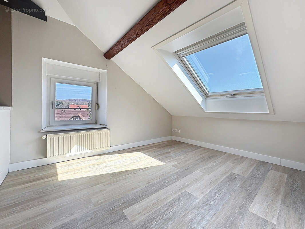 Appartement à VALDOIE