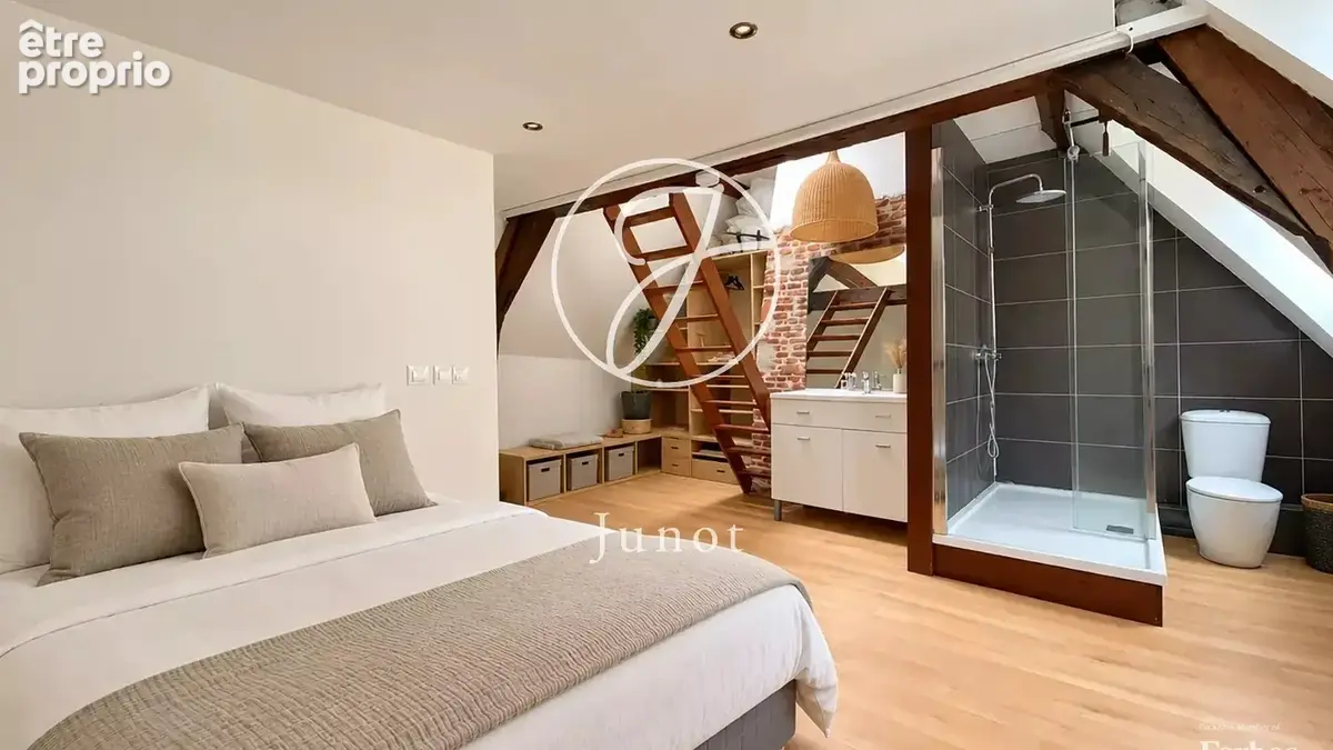 Lille – VIEUX LILLE – Maison de caractère - 64,14 m² habitables - 75,80m² au sol - Mezzanine - photo 4