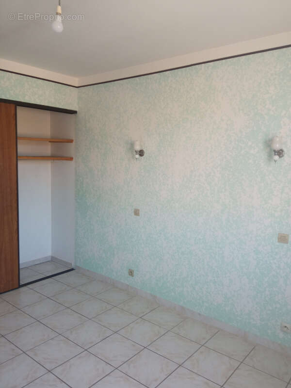 Autre à SAINT-GILLES